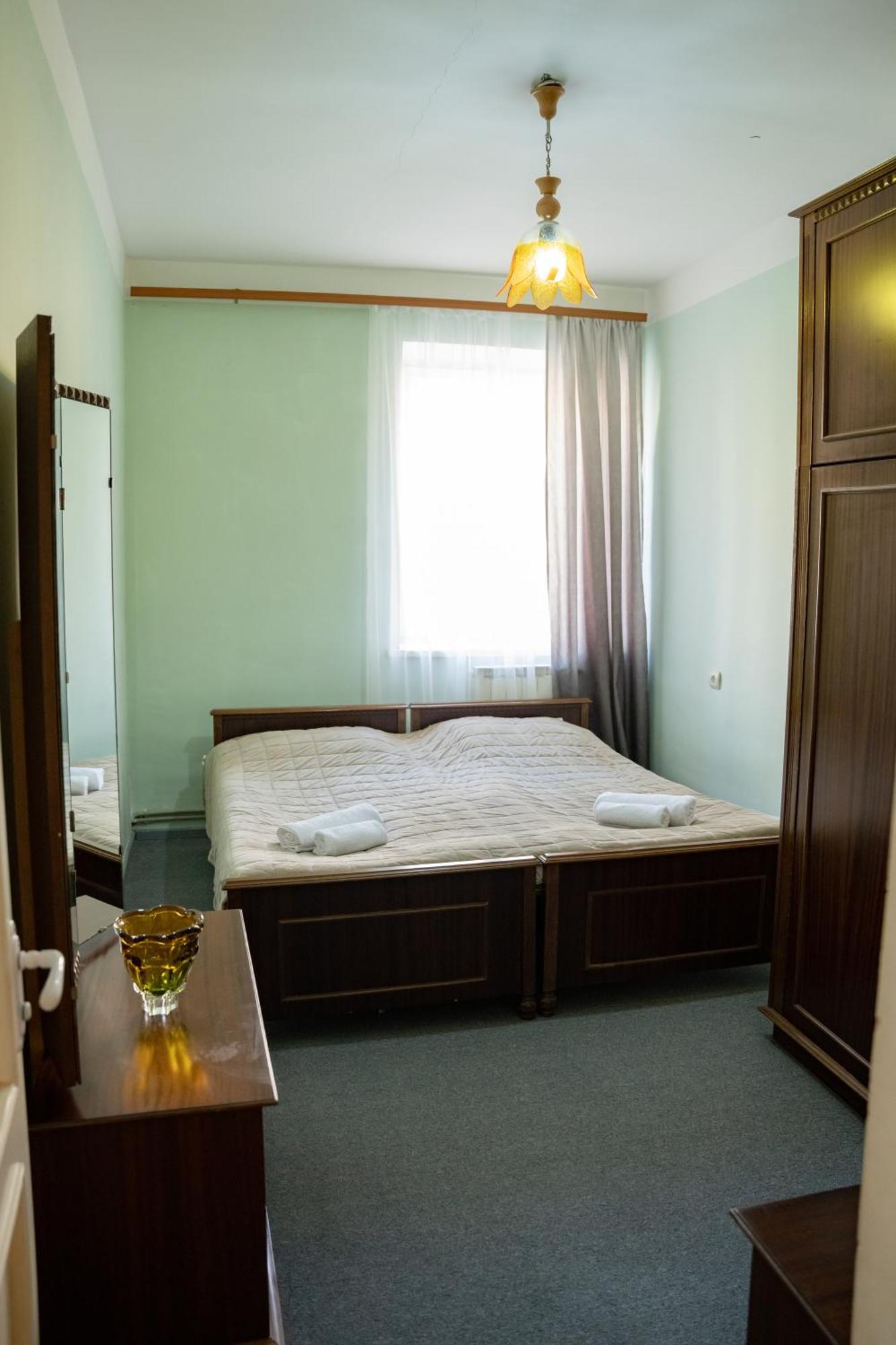 Ners Guest House 久姆里 外观 照片